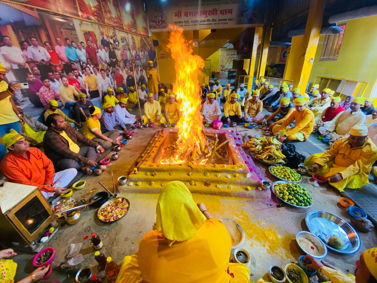 ईश्वर को धर्मोंं में नहीं बांटा जा सकता-नवजीत भारद्वाज*